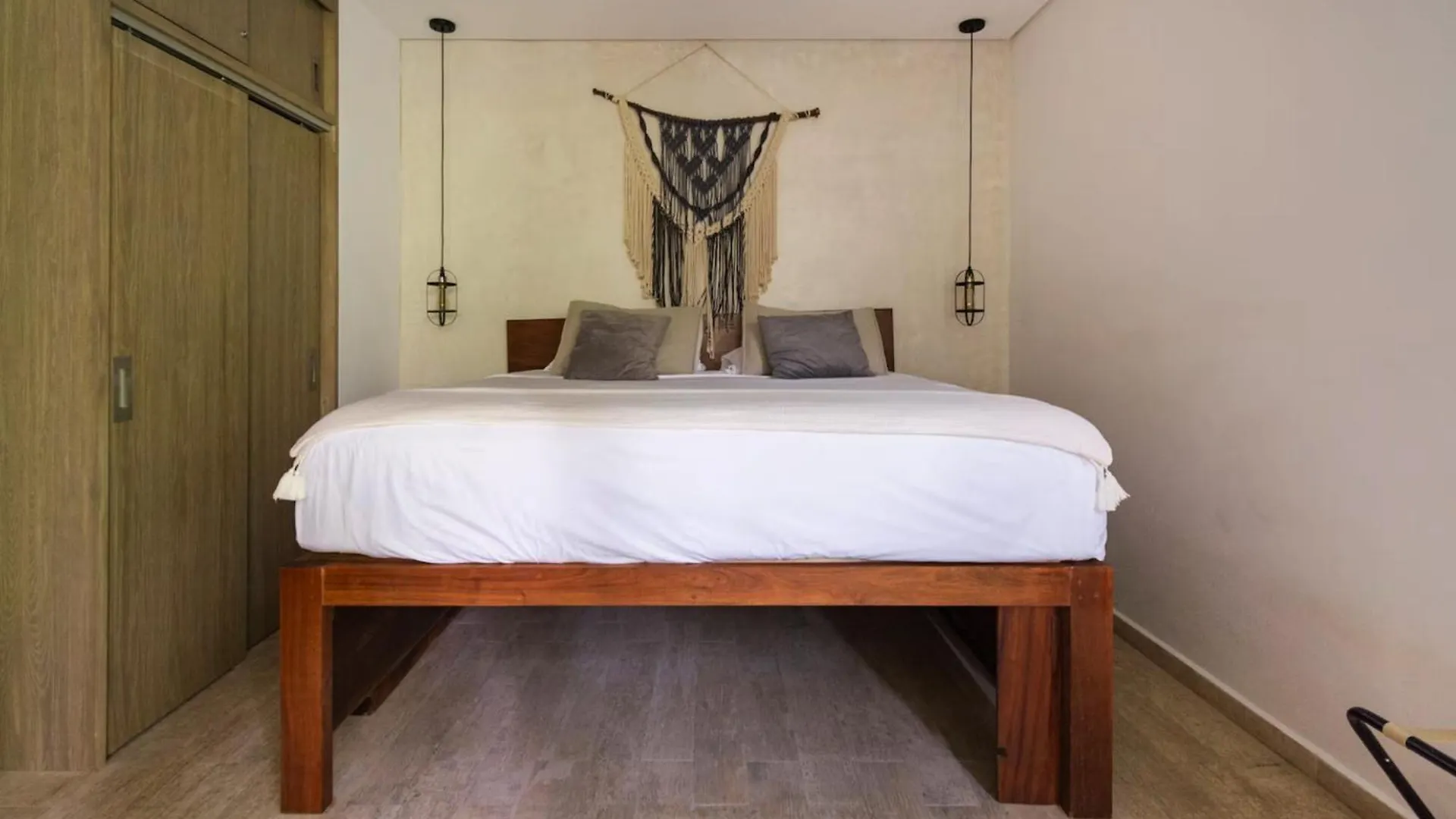Spacious Tulum Condo For 10 Great Amenities Apartment